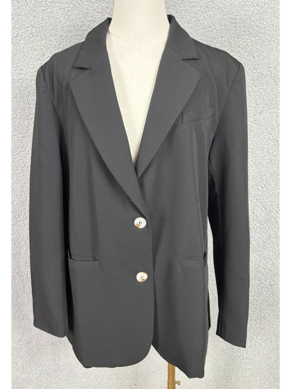 Cicy Bell Women's Blazer -2-Button Single Breasted Jacket Black Size Large NWTs.